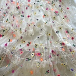 Elegant Floral Embroidered Ballerina Tul Skirt